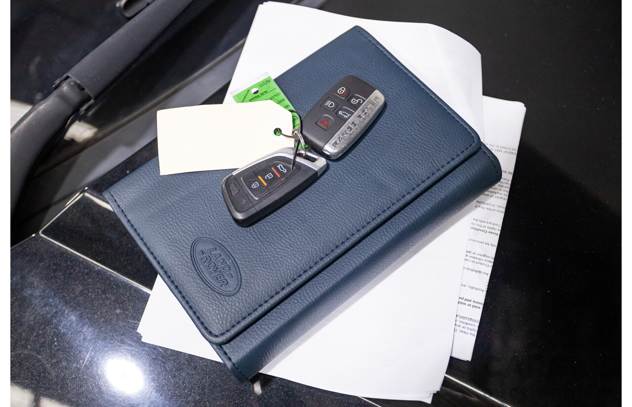 06/2014 Range Rover Evoque SD4 PURE (AWD) LV MY14 5D Wagon Santorini Black Turbo Diesel 2.2L