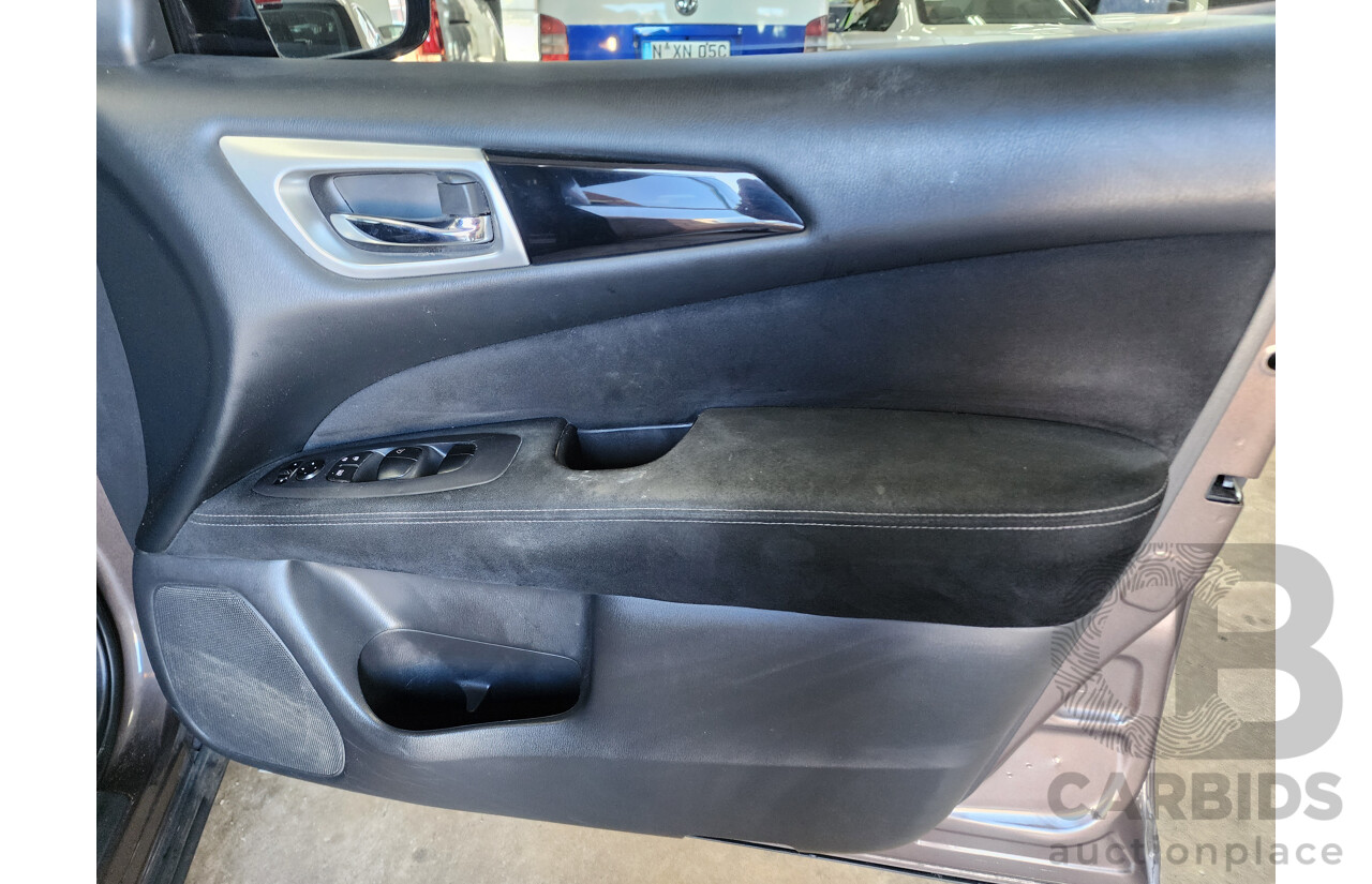 11/2015 Nissan Pathfinder ST (4x2) R52 MY15 4d Wagon Brown 3.5L