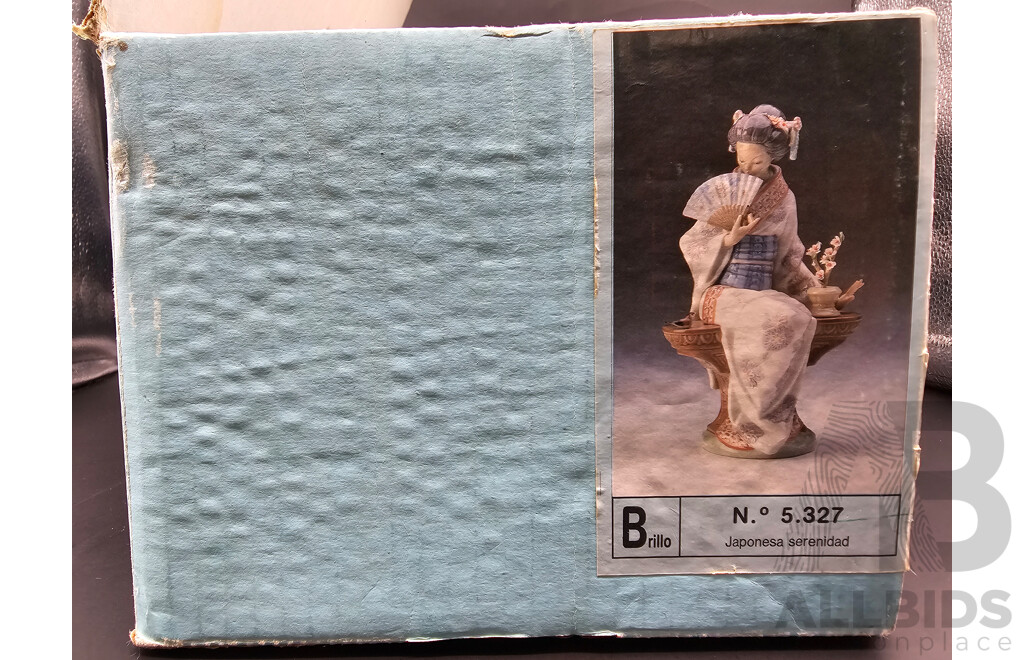 Lladro ‘Japonesa Serenidad’ / ‘Japanese Serenity’ Figurine, Model 5327