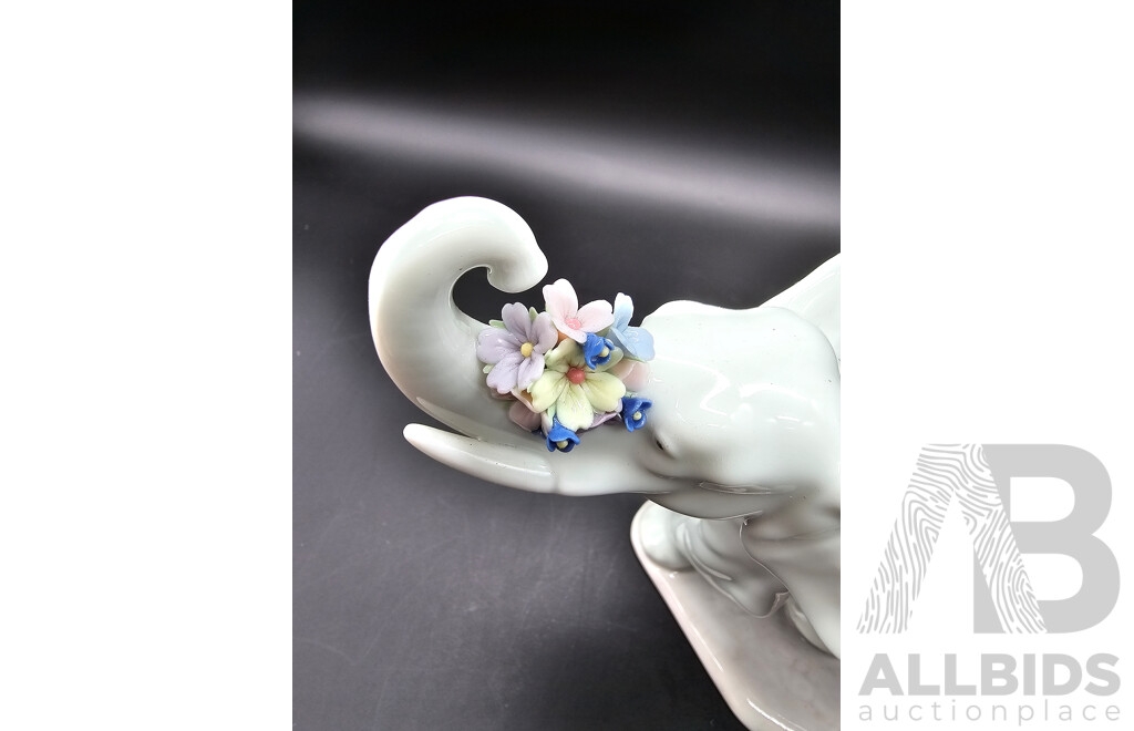 Lot of Two Lladro Elephant Figurines ‘Lucky’s Call’ and ‘Lucky Strolling’