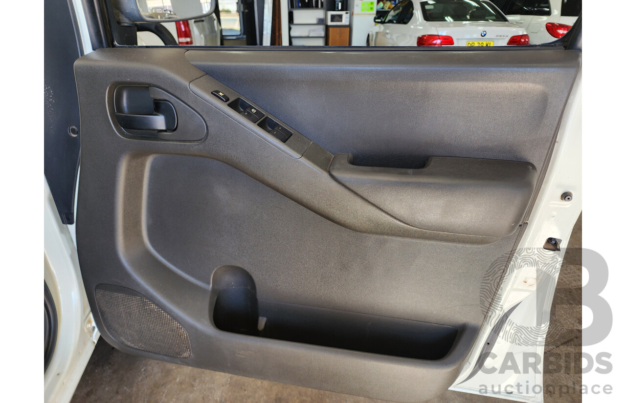 2/2009 Nissan Navara RX (4x4) D40 Dual Cab P/Up White 2.5L