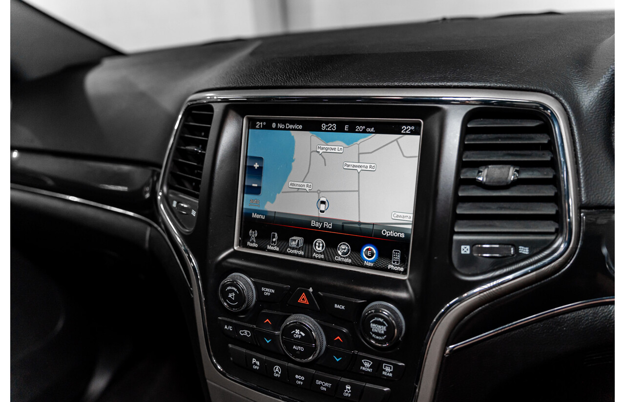 05/2017 Jeep Grand Cherokee 75th Anniversary (4x4) WK MY16 4d Wagon Bright White V6 3.6L