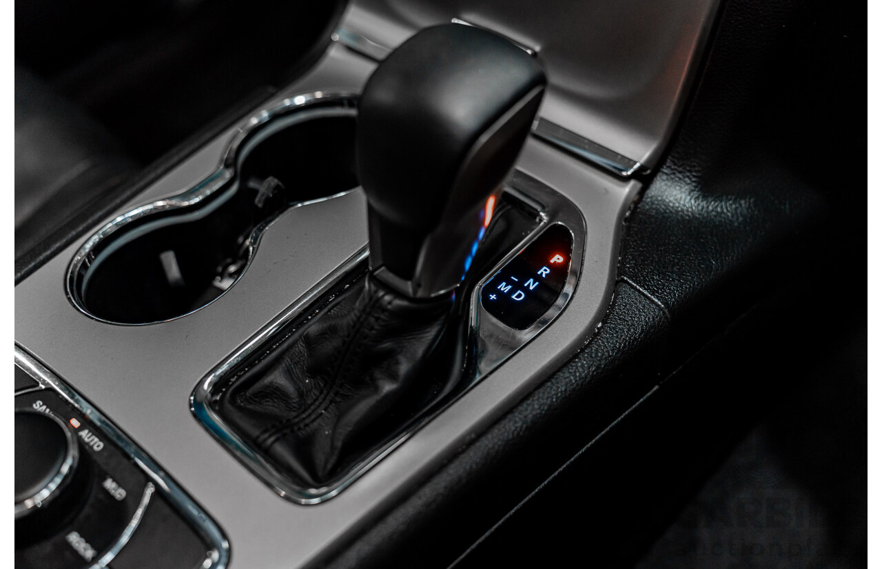 05/2017 Jeep Grand Cherokee 75th Anniversary (4x4) WK MY16 4d Wagon Bright White V6 3.6L