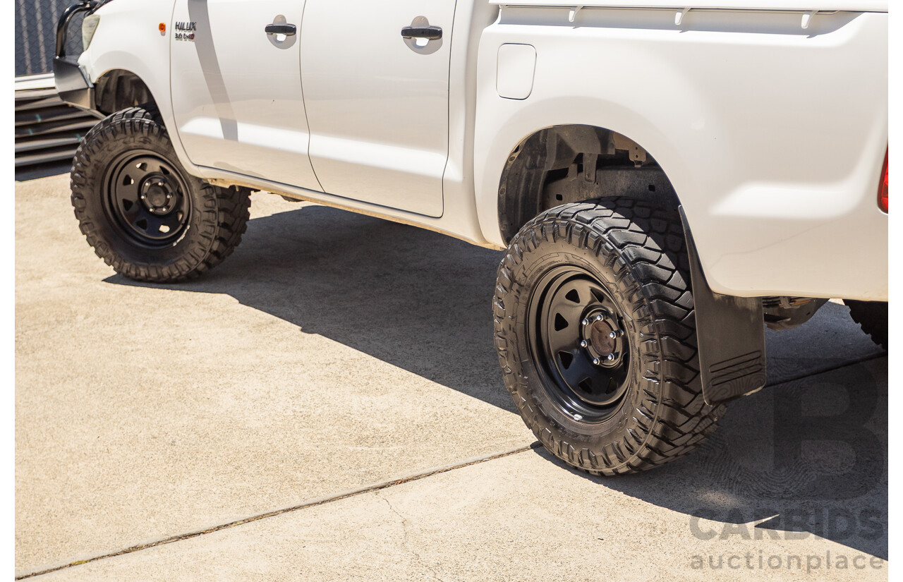 1/2015 Toyota Hilux SR (4x4) KUN26R MY14 Dual Cab P/Up White Turbo Diesel 3.0L