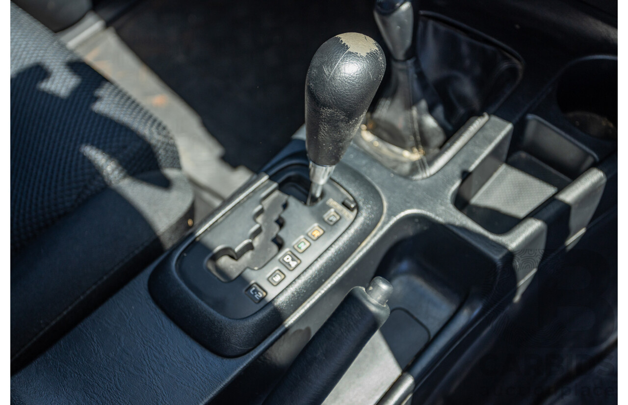 1/2015 Toyota Hilux SR (4x4) KUN26R MY14 Dual Cab P/Up White Turbo Diesel 3.0L