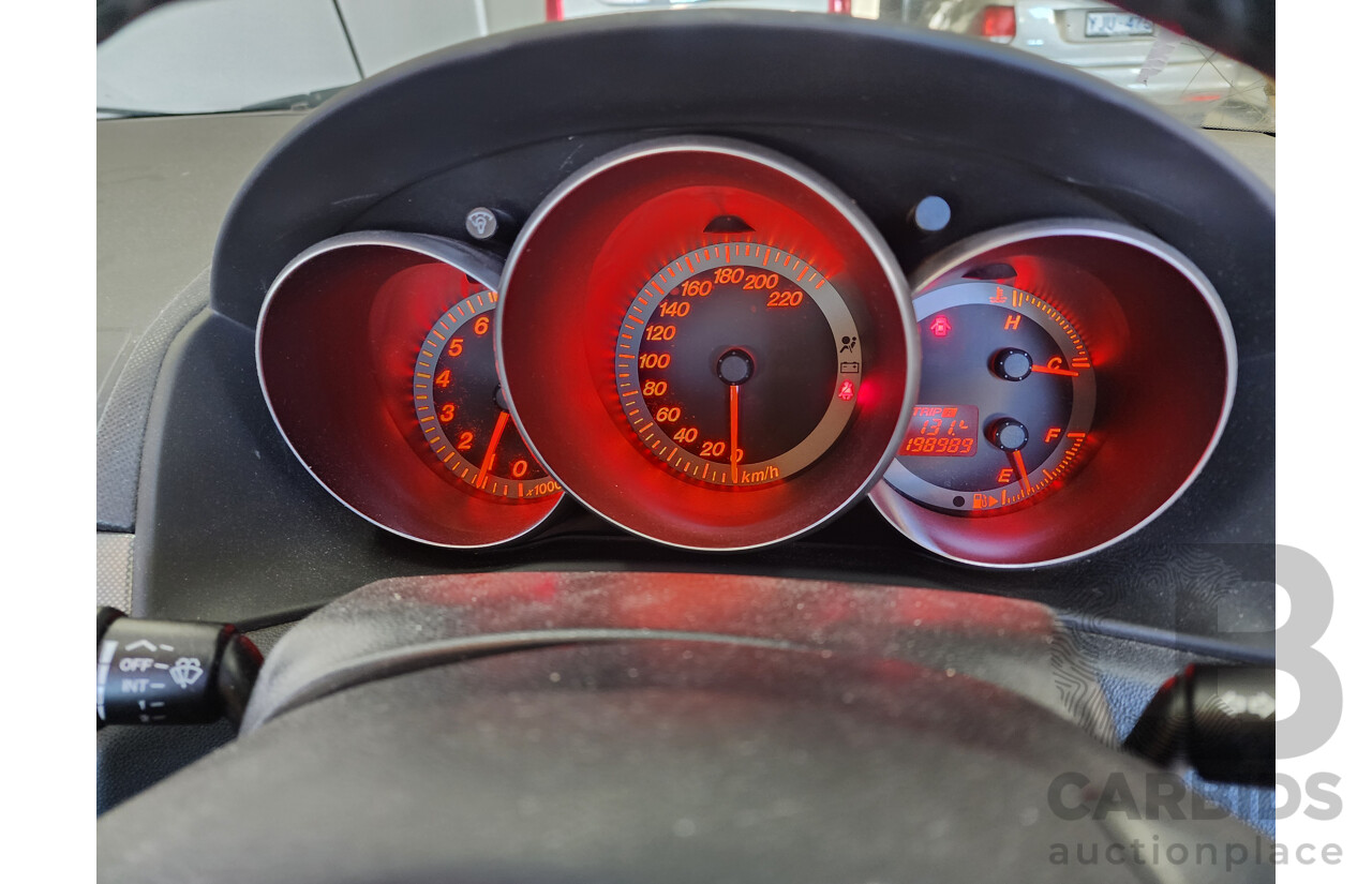 11/2004 Mazda Mazda3 SP23 BK 5d Hatchback Yellow 2.3L