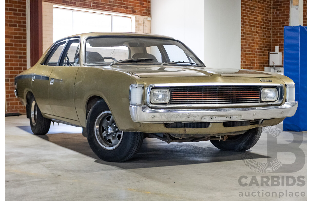 11/1972 Chrysler VH Valiant Pacer 4d Sedan Citron Gold Metallic Hemi 265ci 4.3L