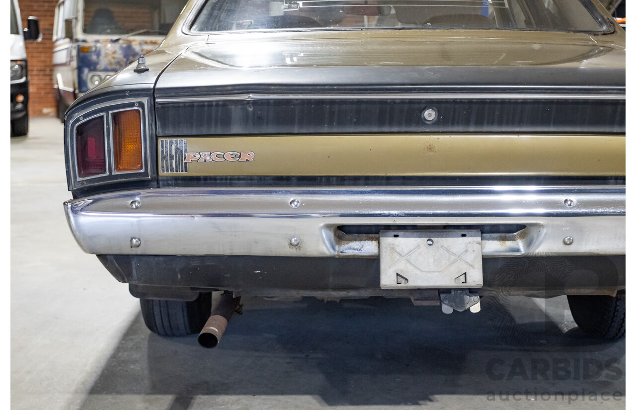 11/1972 Chrysler VH Valiant Pacer 4d Sedan Citron Gold Metallic Hemi 265ci 4.3L