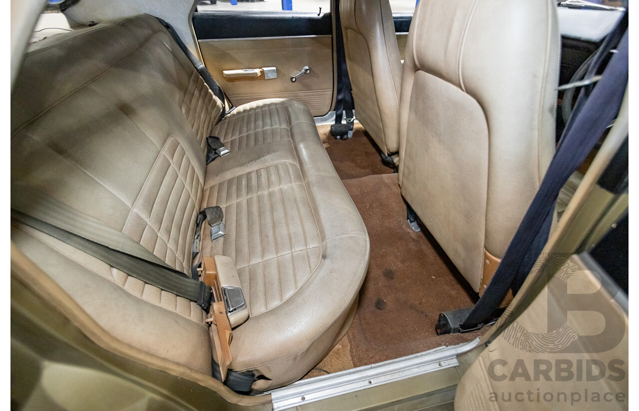 11/1972 Chrysler VH Valiant Pacer 4d Sedan Citron Gold Metallic Hemi 265ci 4.3L