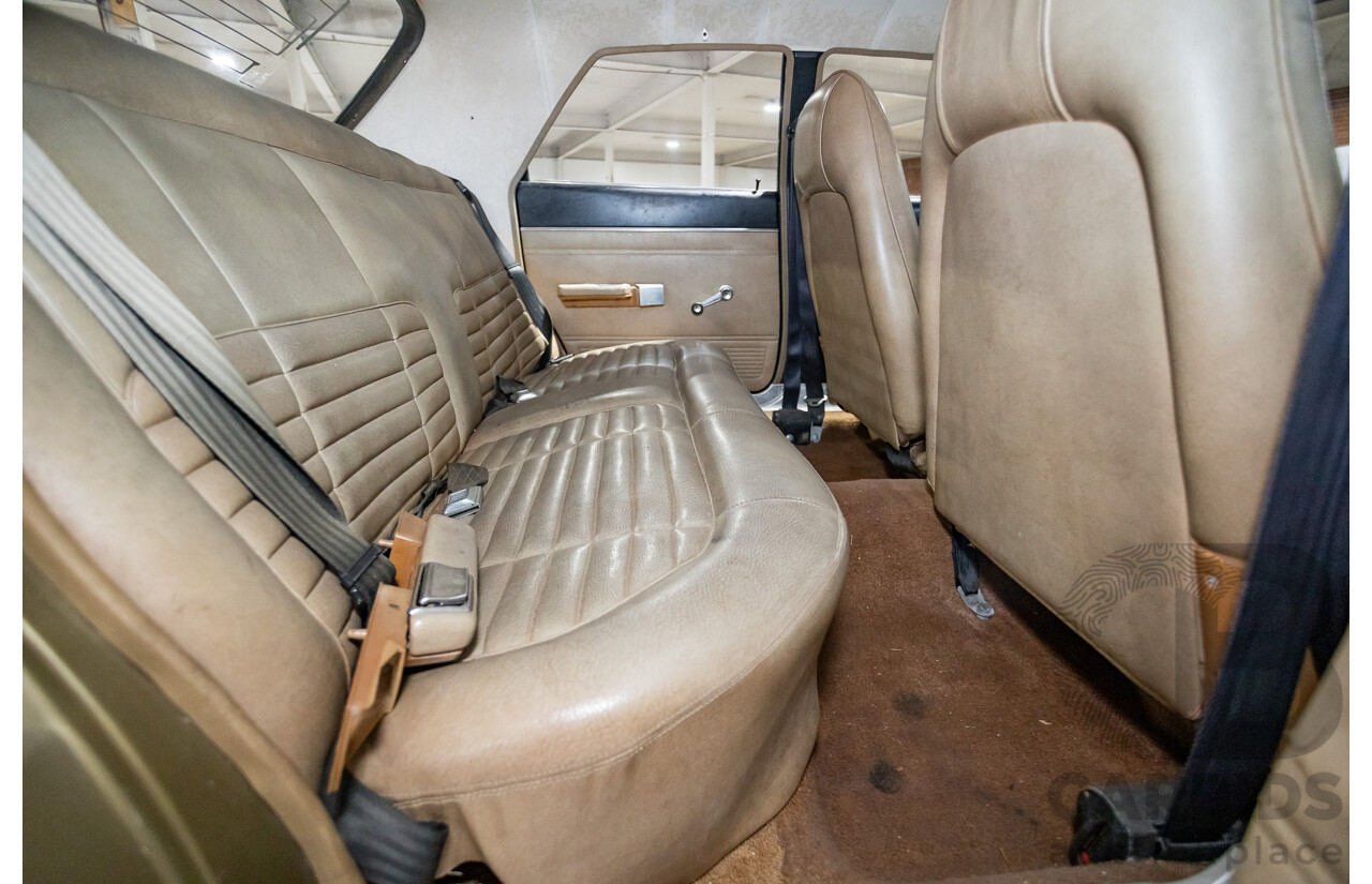 11/1972 Chrysler VH Valiant Pacer 4d Sedan Citron Gold Metallic Hemi 265ci 4.3L