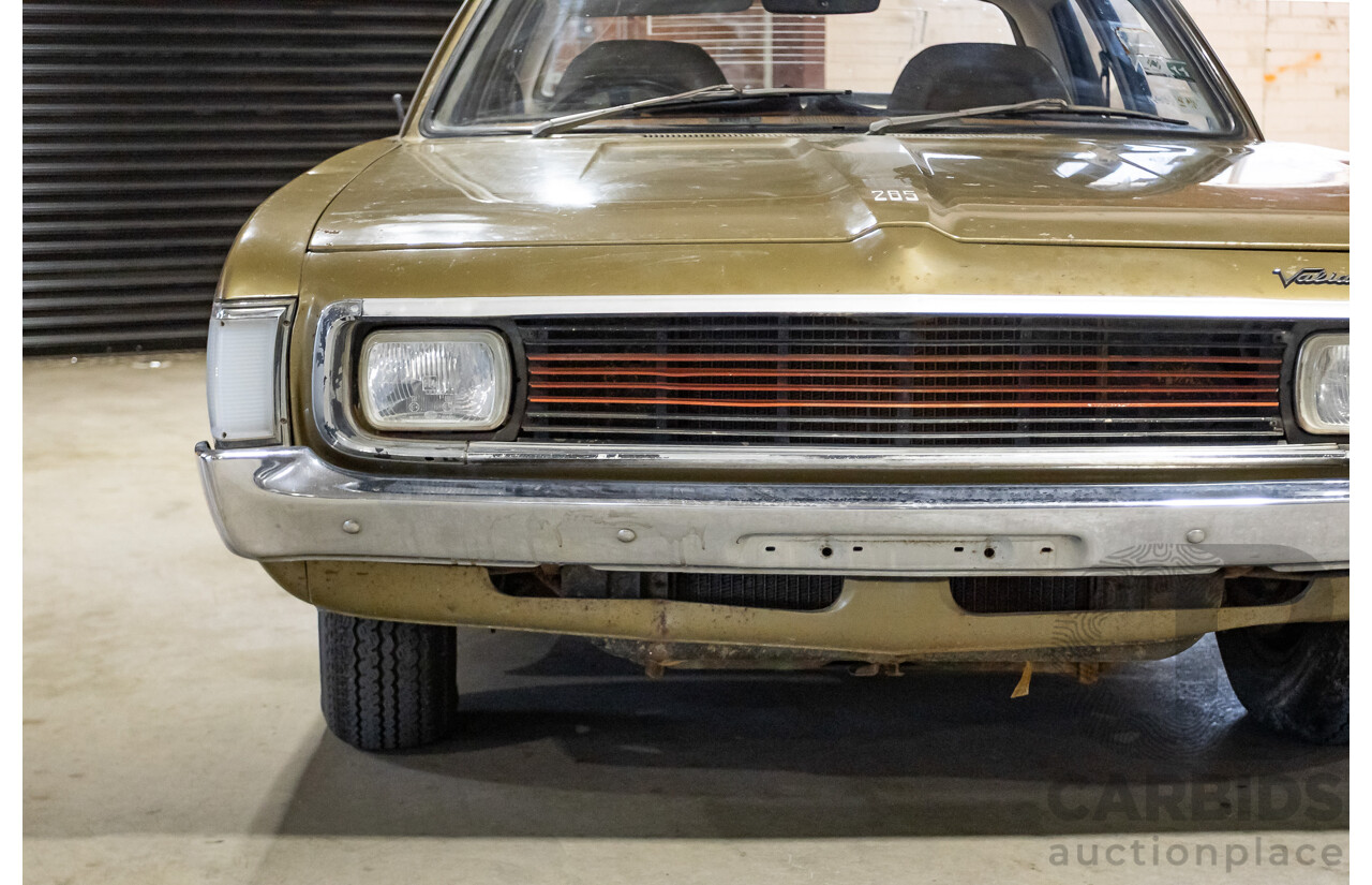 11/1972 Chrysler VH Valiant Pacer 4d Sedan Citron Gold Metallic Hemi 265ci 4.3L