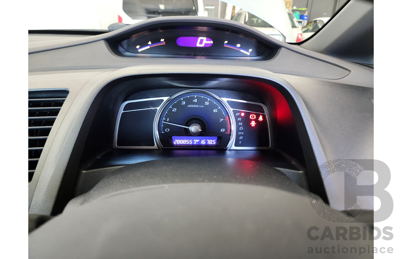 2/2006 Honda Civic VTi 40 4d Sedan Grey 1.8L