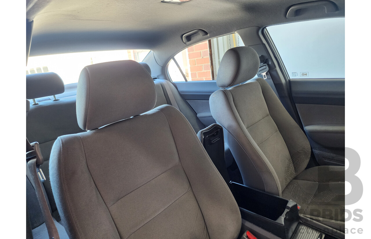 2/2006 Honda Civic VTi 40 4d Sedan Grey 1.8L