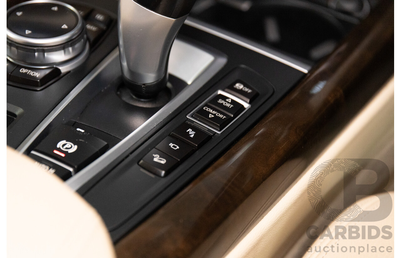 11/2013 BMW X5 xDrive30d F15 4d Wagon Sophisto Grey Brilliant Effect Metallic Turbo Diesel 3.0L