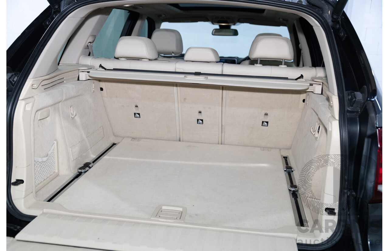 11/2013 BMW X5 xDrive30d F15 4d Wagon Sophisto Grey Brilliant Effect Metallic Turbo Diesel 3.0L