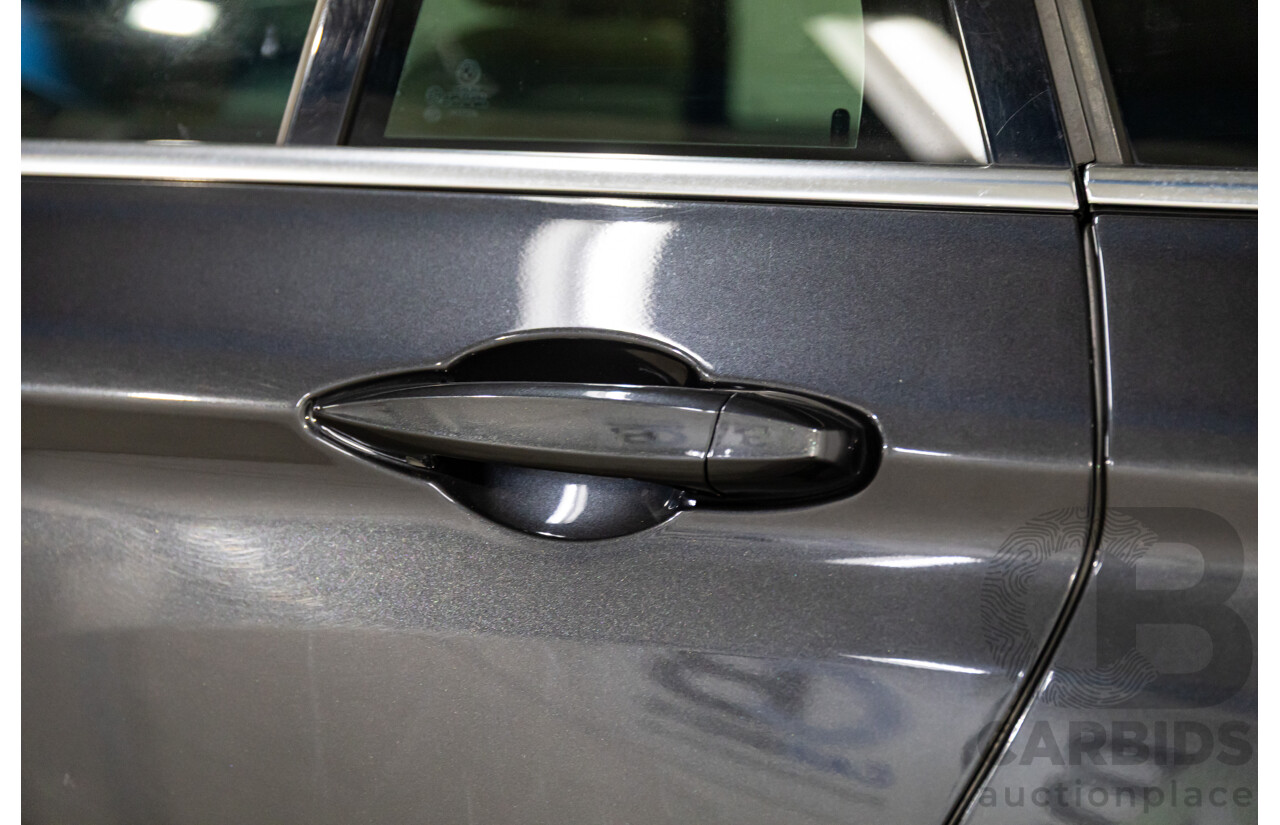 11/2013 BMW X5 xDrive30d F15 4d Wagon Sophisto Grey Brilliant Effect Metallic Turbo Diesel 3.0L