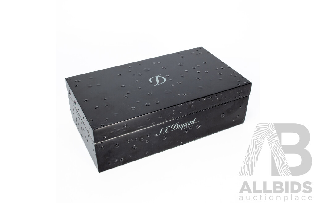 S.T. Dupont Alligator Noir Fountain Pen with Palladium Finishes and 18K Gold Nib, Complete Set