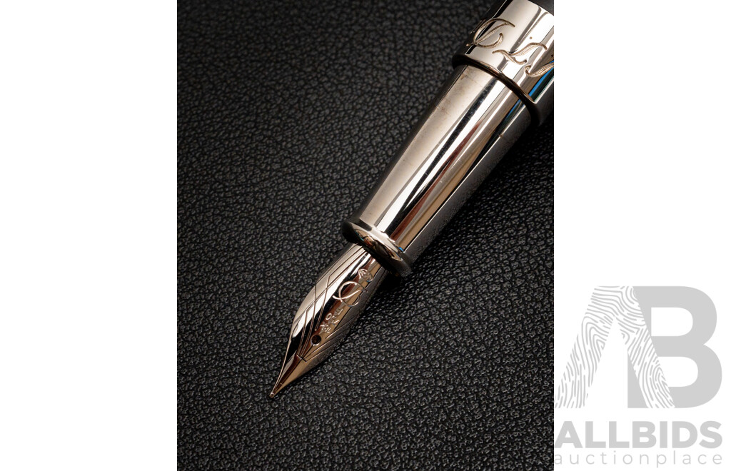 S.T. Dupont Alligator Noir Fountain Pen with Palladium Finishes and 18K Gold Nib, Complete Set