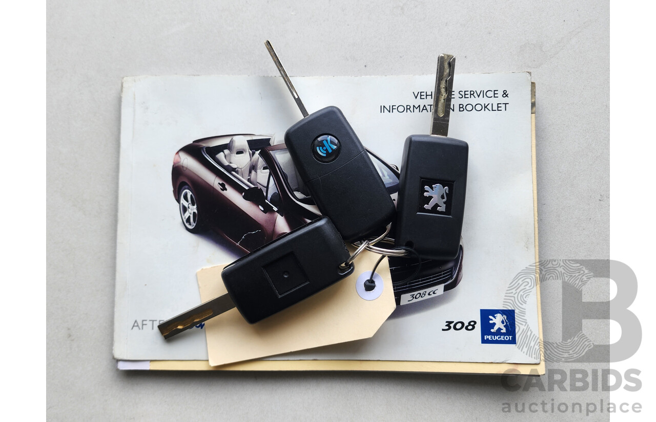 10/2011 Peugeot 308 CC  2d Cabriolet Silver 1.6L