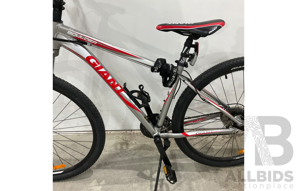 Giant Boulder Bike - Size M - ALUXX 6000 Series Butted Tubing