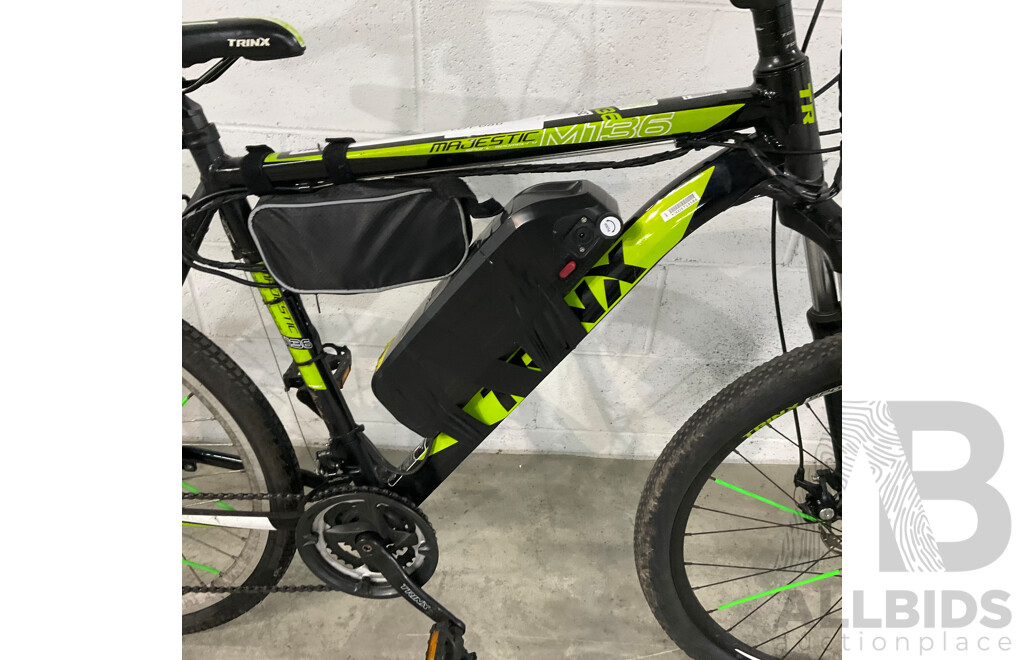 TRINX Majestic M136 E-bike