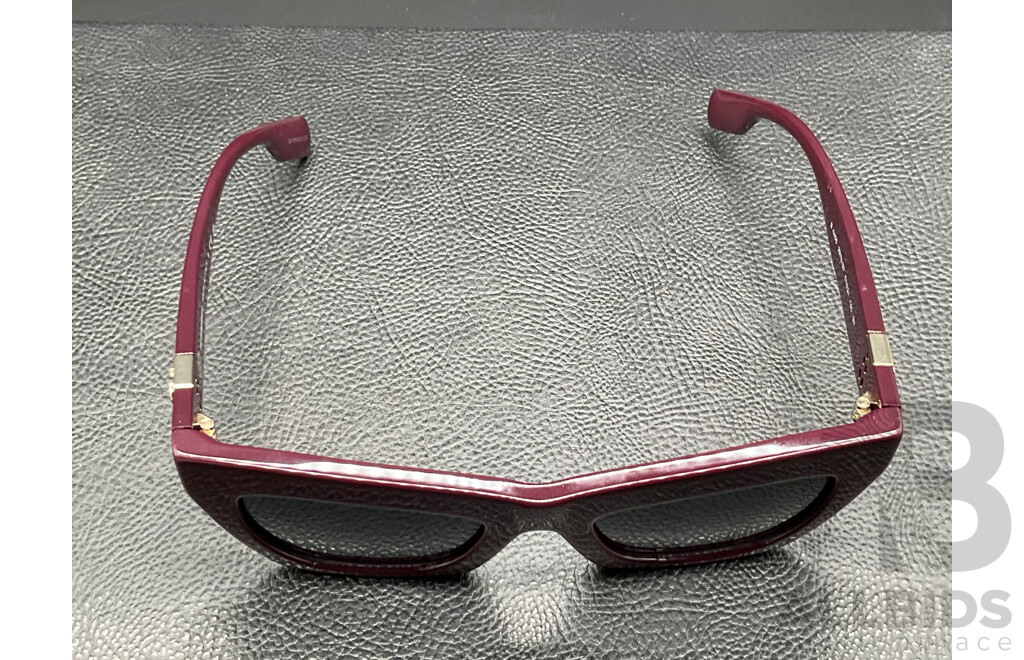 Cat Eye in Bordeaus Acetate with Dark Grey Lenses (B4405) Sunglasses Branded BURBERRY
