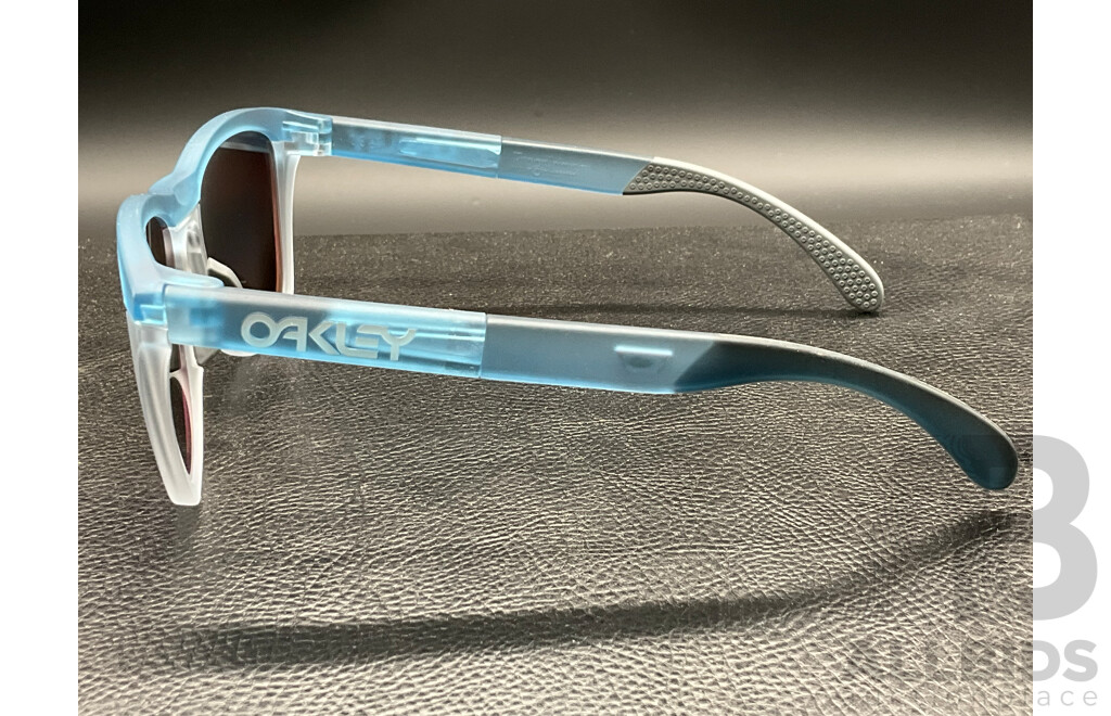 OAKLEY Frogskins Range Sunglasses