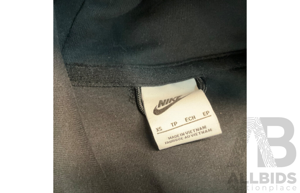 Nike & Hoodrich Jacket & Adidas Pants  & Hoodrich T-shirt - Lot of 5