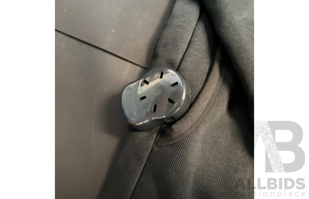 NIKE Mens Hoodies Size S & Kids Size M Hoodies & Mens Pants Size L