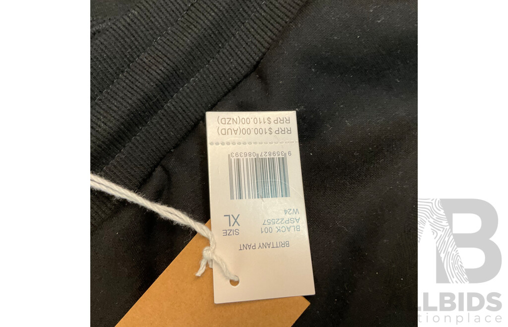 Ellesse, Fila Long Sleeve (S&L)  & Pants (XL)- Lot of 4