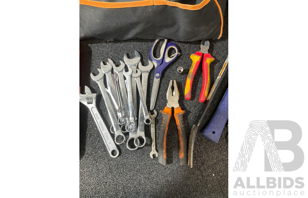Assorted Tools, Including CraftRight Tools Bag, BAHCO Socket Set, BSIDE Smart Multimeter (ADMS51CL)and More