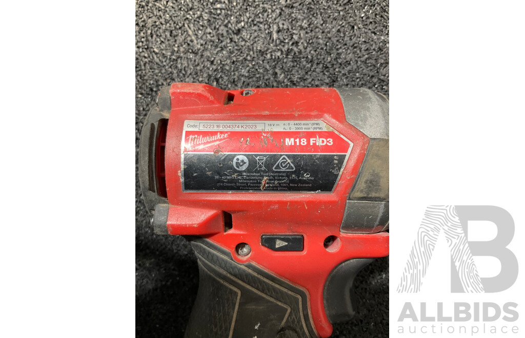 MILWAUKEE FUEL 18V Impact Driver (M18 FID3), Hammer Drill (M18 FPD) and 5.0Ah Battery - Lot of 3