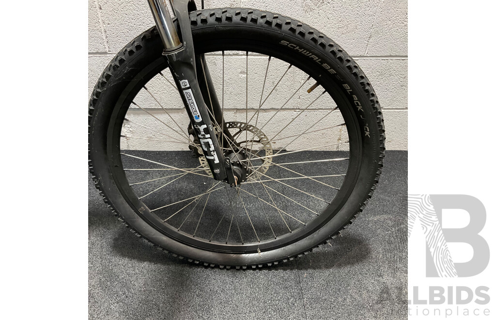 NCM Moscow E-bike - Size 26