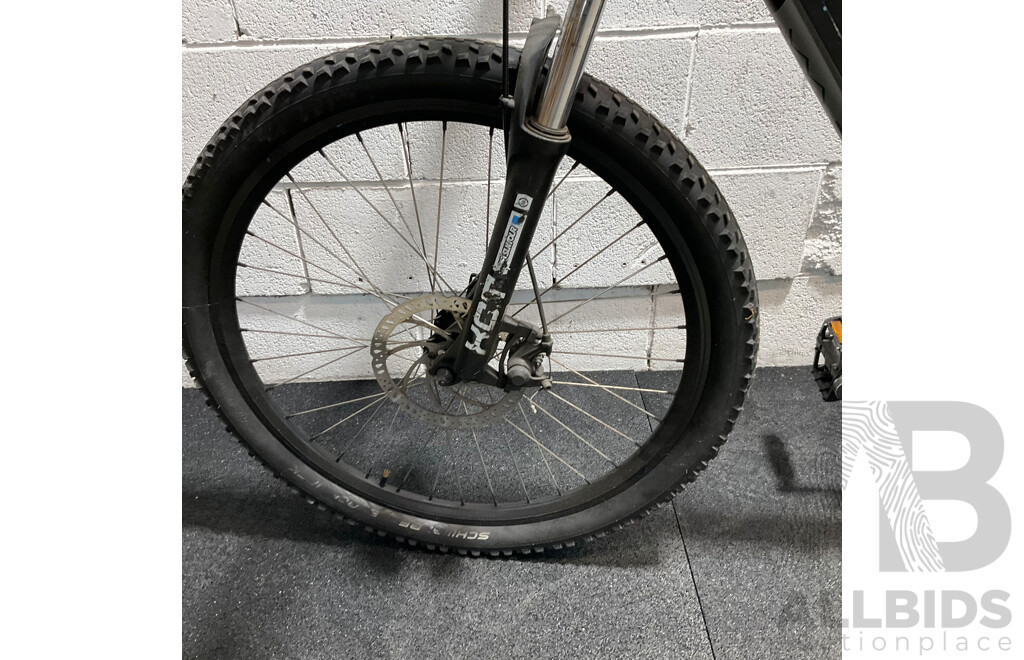 NCM Moscow E-bike - Size 26