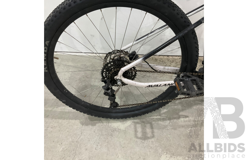 GT Avalanche Black Bike