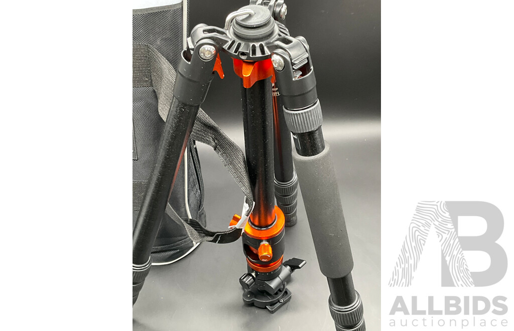 K&F Conceptr KF-28 Camera Tripod with Ball Head and Carry Case