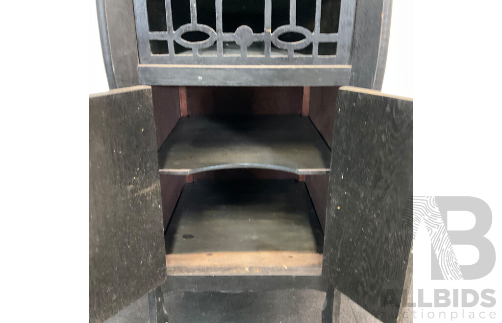 Vintage Davidge Record Player