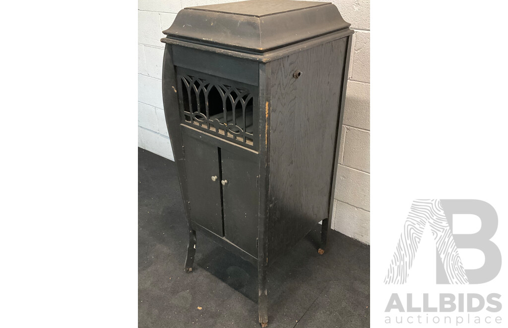 Vintage Davidge Record Player