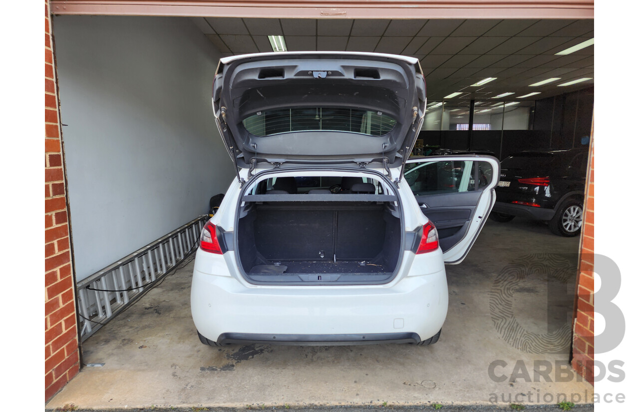 1/2016 Peugeot 308 Active T9 5d Hatchback White 1.2L