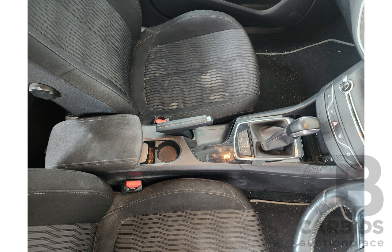 1/2016 Peugeot 308 Active T9 5d Hatchback White 1.2L