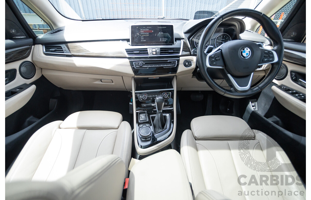 6/2015 BMW 225i Active Tourer Sport Line FWD F45 4D Wagon Black Sapphire Metallic Turbo 2.0L