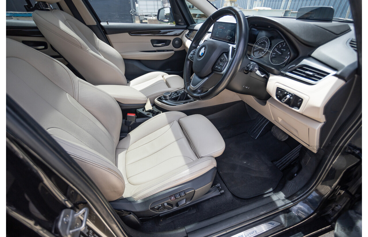 6/2015 BMW 225i Active Tourer Sport Line FWD F45 4D Wagon Black Sapphire Metallic Turbo 2.0L