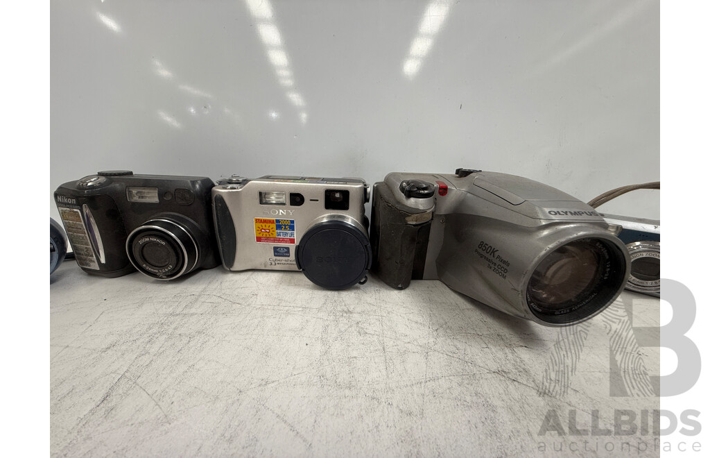 Box Assorted of Camera's