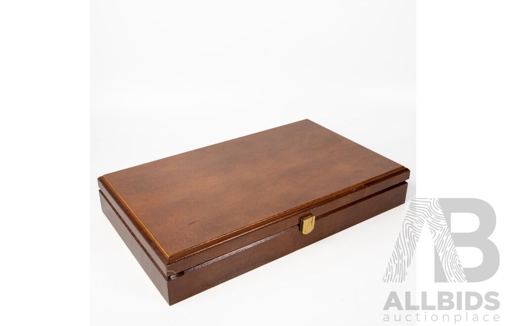 Coronet Fine Silver Plated Cutlery Set for Eight in Timber Canteen