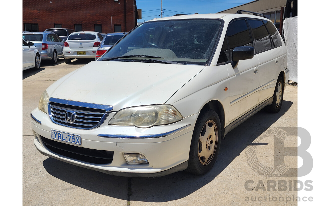3/2003 Honda Odyssey (7 Seat) 4d Wagon White 2.3L