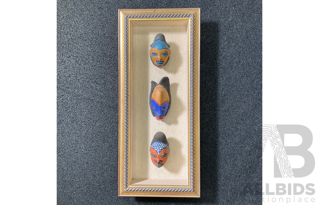 INMA GALLERY Set of Three Hand Carved Hand Painted Wooden African Style Tribal Masks, 51 x 24 Cm (frame)