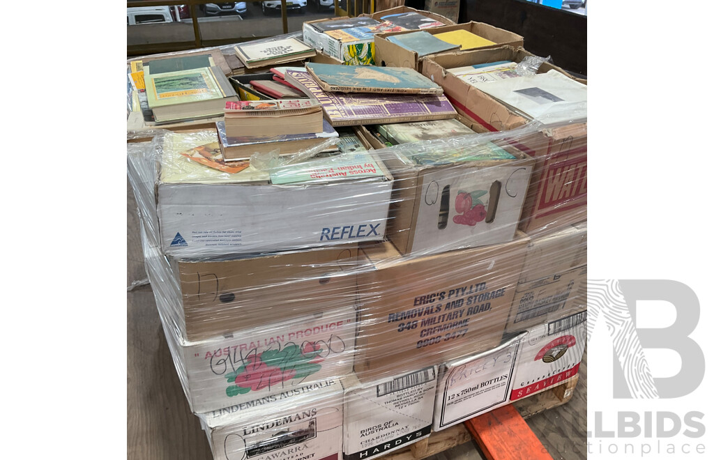 One Full Pallet - Mystery Collection of Vintage Books
