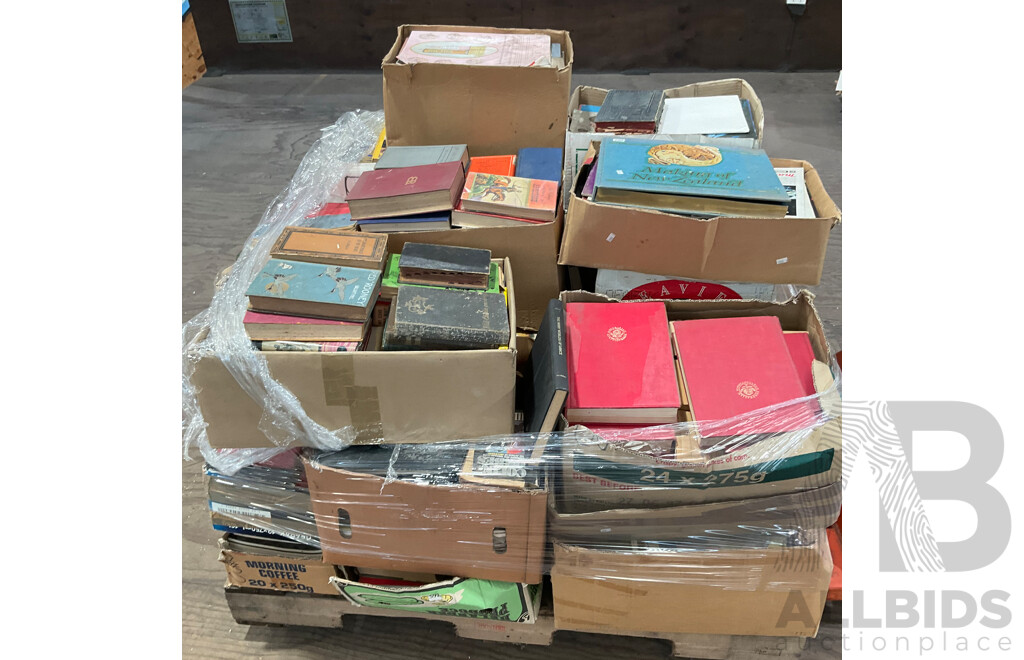 One Full Pallet - Mystery Collection of Vintage Books