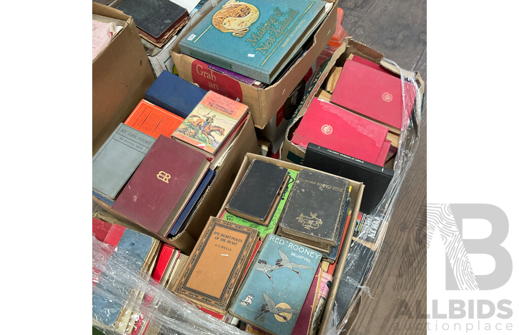 One Full Pallet - Mystery Collection of Vintage Books