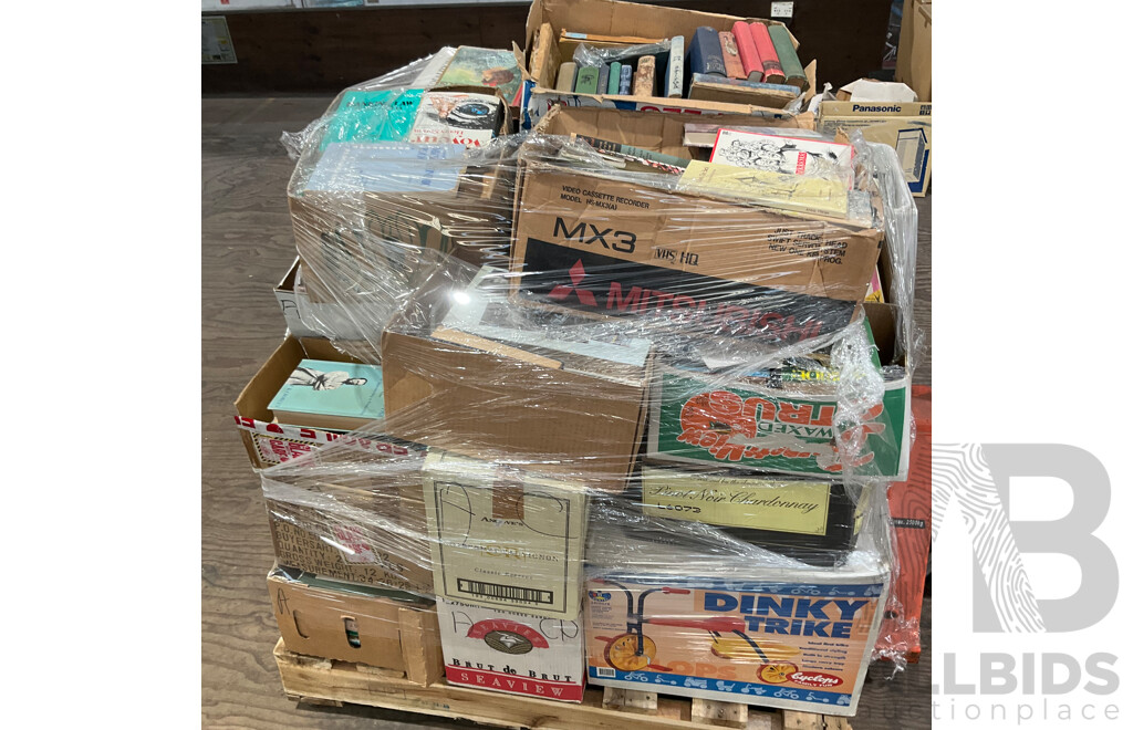 One Full Pallet - Mystery Collection of Vintage Books